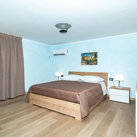 Roccaromana Home Катанія Екстер'єр фото