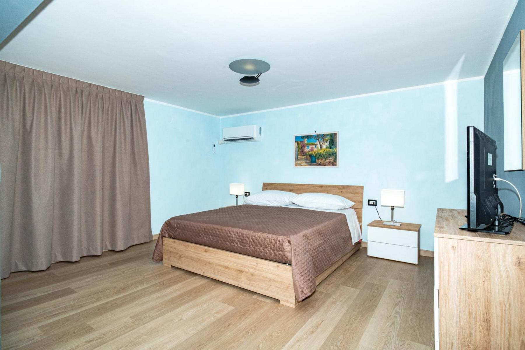 Roccaromana Home Катанія Екстер'єр фото